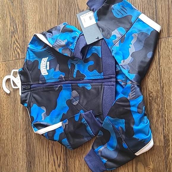 Converse all-star two-piece set. Size 12 months. Blue camo. - Picture 4 of 5